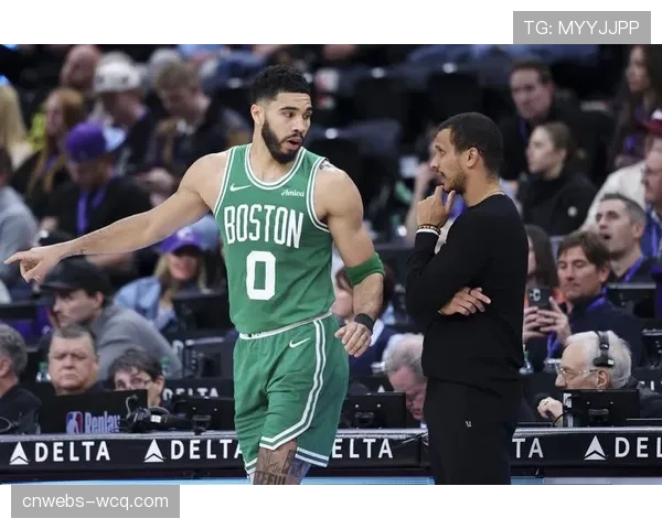 现场直击：东决G3，塔图姆半场三分球7投5中，有效命中率创个人季后赛生涯新高